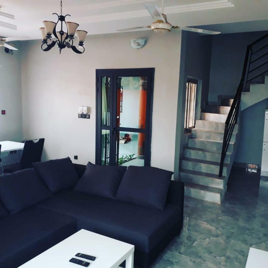 Residence L'Escale Equipements Moderne باماكو المظهر الخارجي الصورة